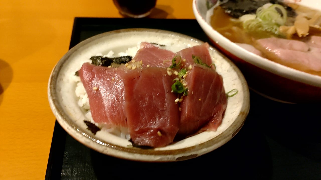 魚櫓魚櫓　丼　ラーメン