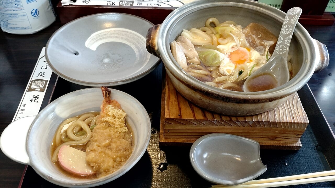 鍋焼きうどん　海老天　お麩