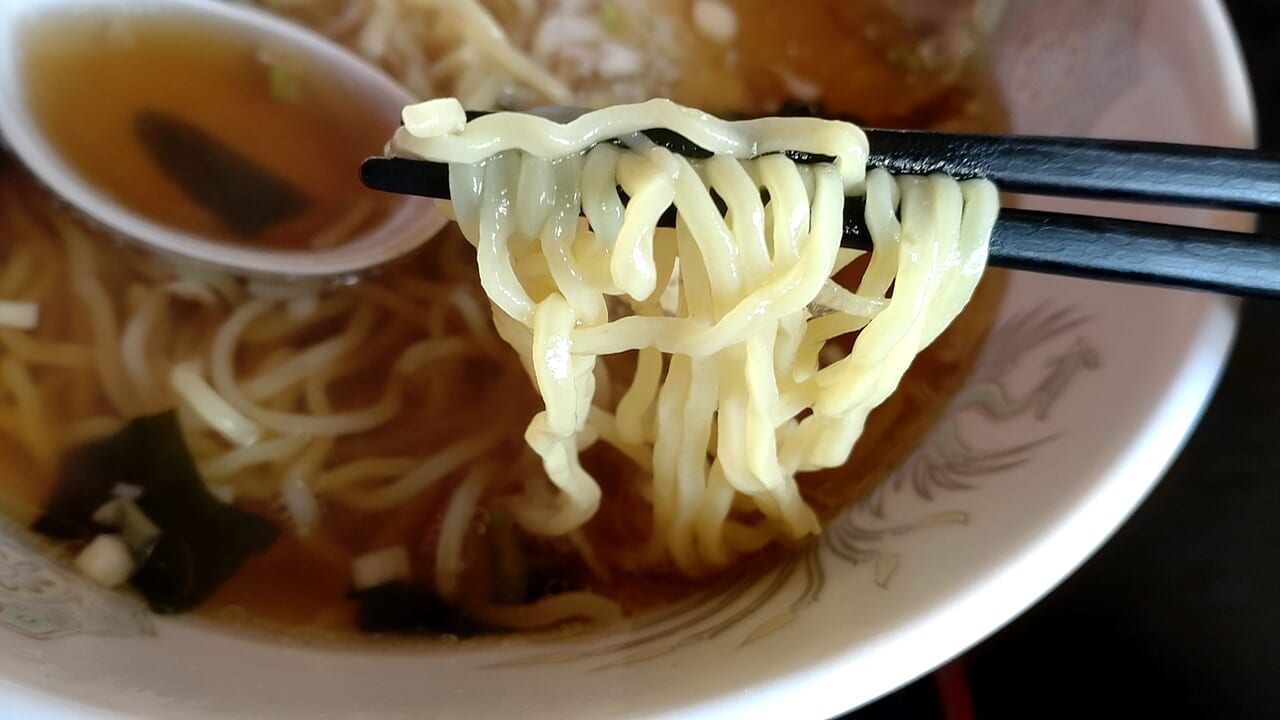 広州　ラーメン　一口分