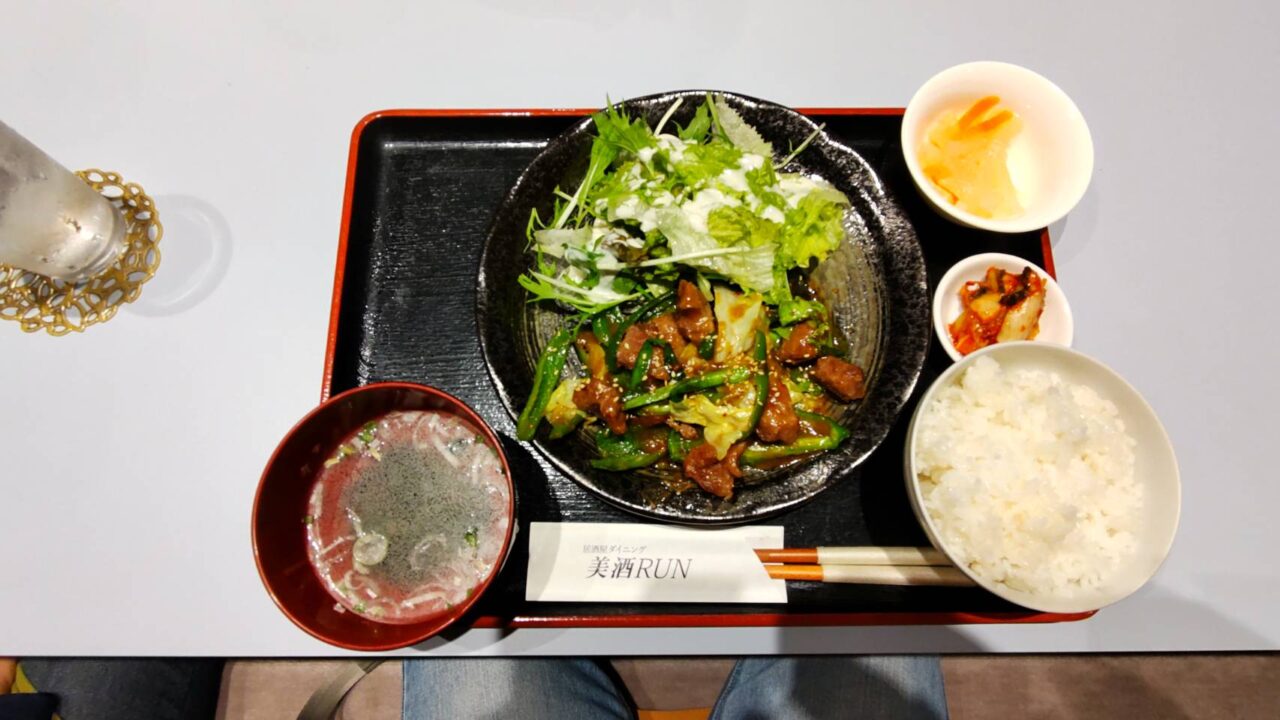 美酒RUN　カシラ定食　実物