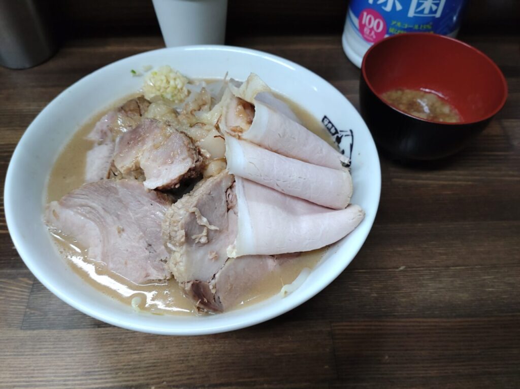 極肉麺たいし　極肉麺　つけ油