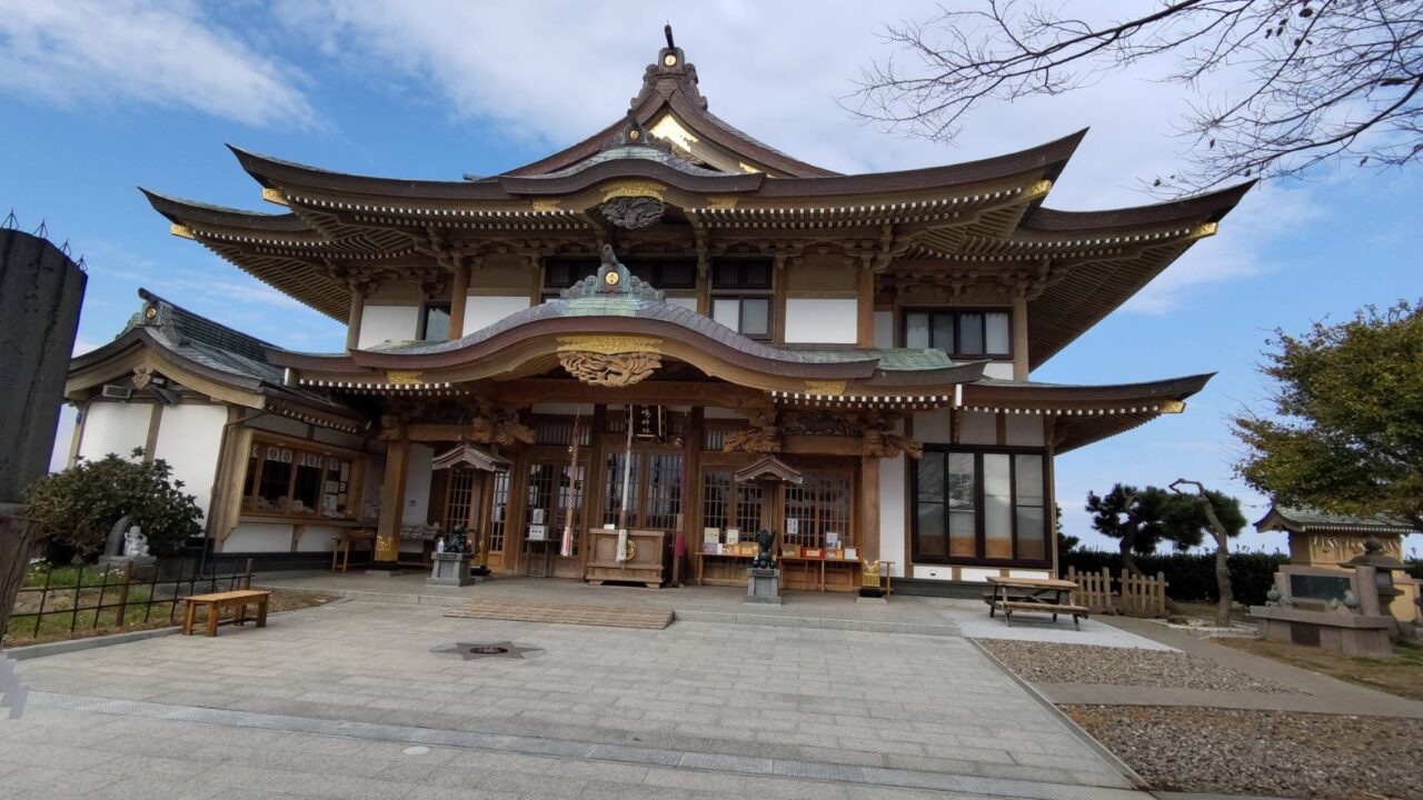 外観　蕪島神社　建物