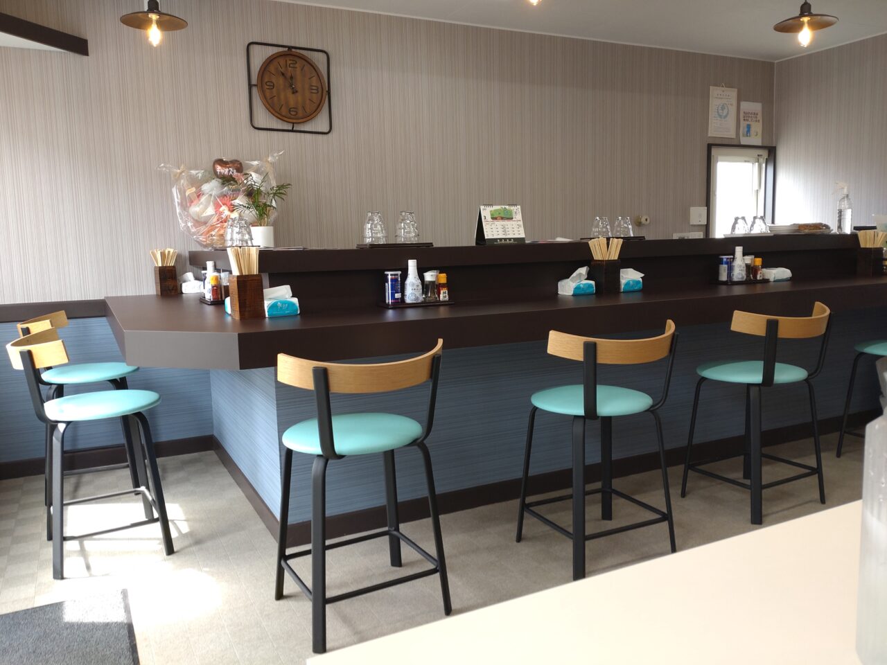チャオズ＆　店内　内装