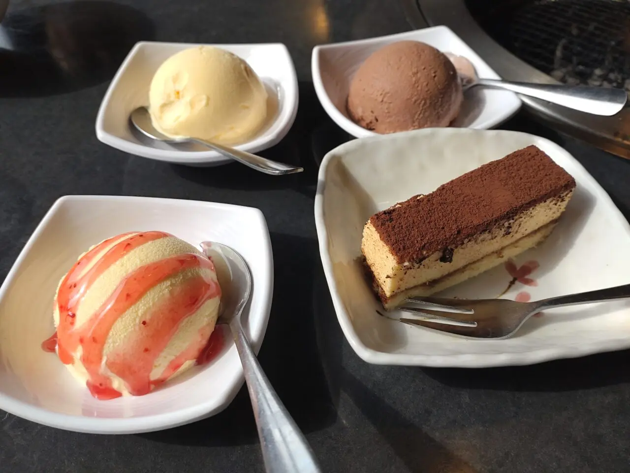 悠々館　食べ放題　デザート